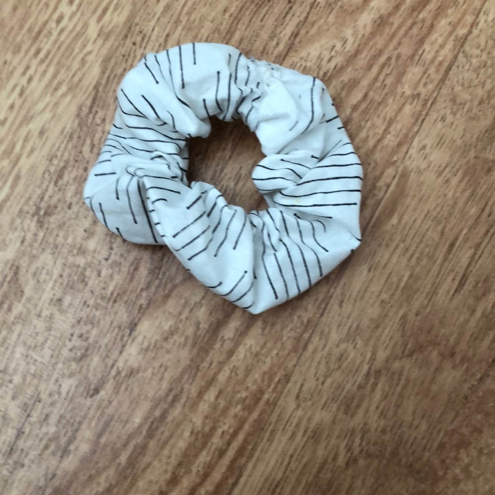 White scrunchie